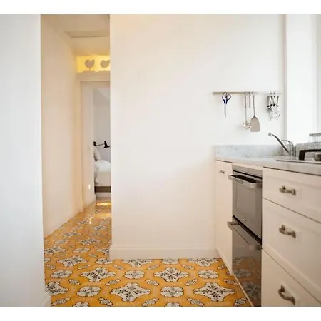 Centre House With Jacuzzi Capri