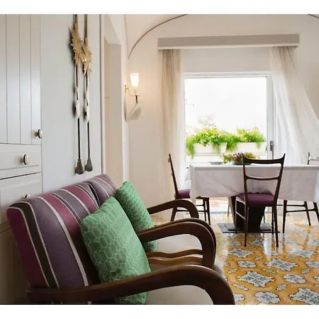 别墅 Centre House With Jacuzzi 卡普里